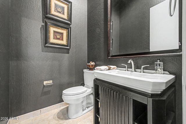 10975 E KORA Lane, Scottsdale, AZ 85255