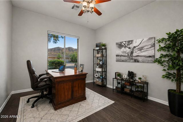 10975 E KORA Lane, Scottsdale, AZ 85255