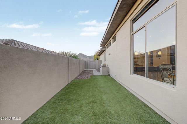 10975 E KORA Lane, Scottsdale, AZ 85255