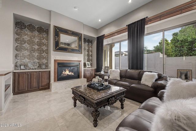 10975 E KORA Lane, Scottsdale, AZ 85255