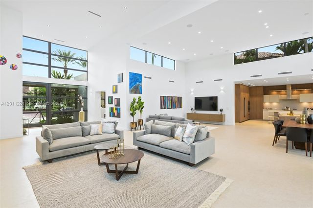 401 Royal Plaza Dr na, Fort Lauderdale, FL 33301