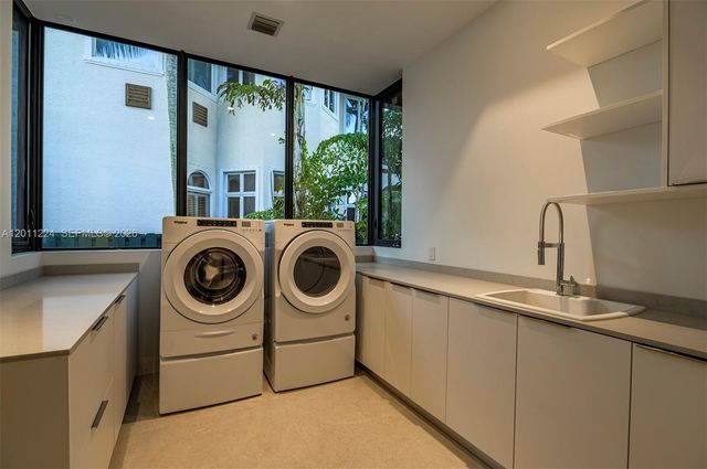 401 Royal Plaza Dr na, Fort Lauderdale, FL 33301