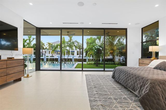 401 Royal Plaza Dr na, Fort Lauderdale, FL 33301