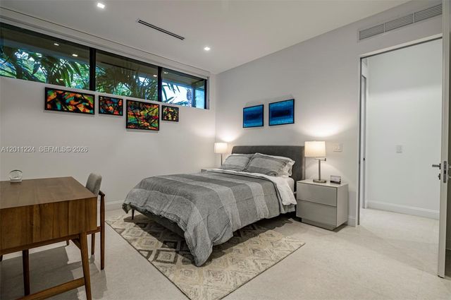 401 Royal Plaza Dr na, Fort Lauderdale, FL 33301