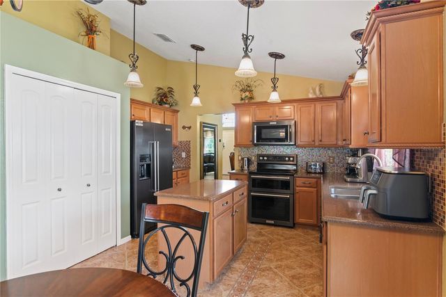 2605 SUNNINGDALE DRIVE, Kissimmee, FL 34746