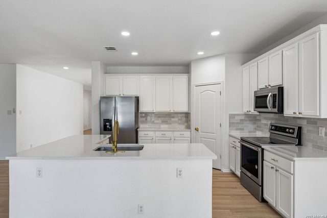 17227 Tarkio Way, San Antonio, TX 78247