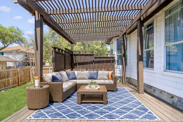 17227 Tarkio Way, San Antonio, TX 78247