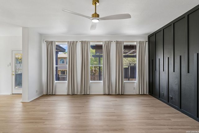 17227 Tarkio Way, San Antonio, TX 78247