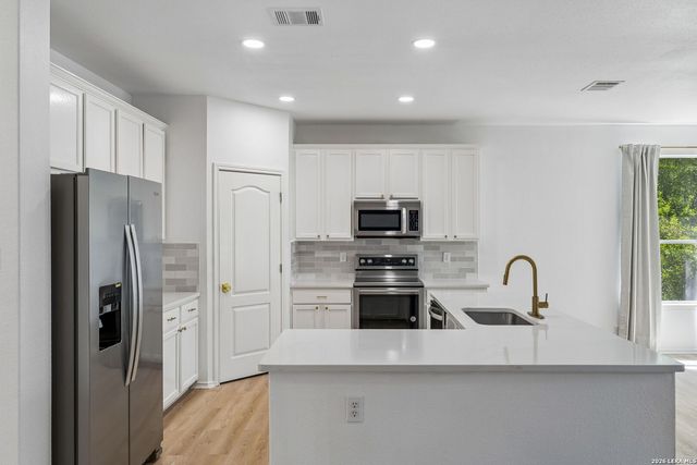 17227 Tarkio Way, San Antonio, TX 78247