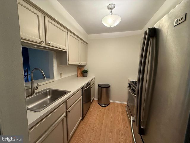 36 GENA CT, Hamilton, NJ 08690