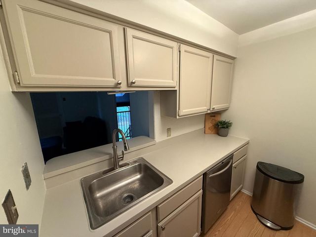 36 GENA CT, Hamilton, NJ 08690