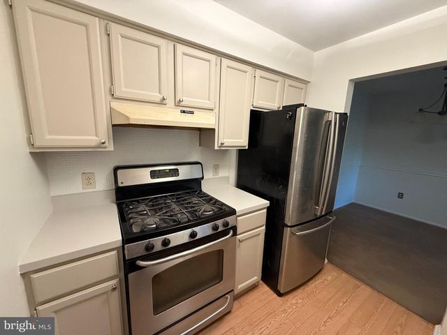 36 GENA CT, Hamilton, NJ 08690