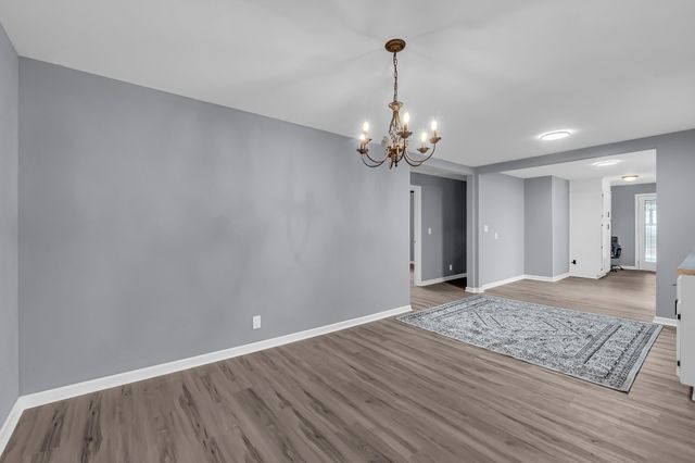 99 Anthony Mill Rd, Tullahoma, TN 37388
