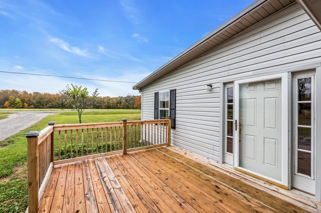 99 Anthony Mill Rd, Tullahoma, TN 37388