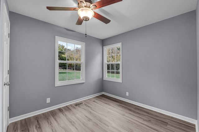 99 Anthony Mill Rd, Tullahoma, TN 37388