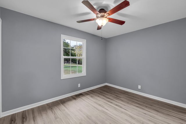 99 Anthony Mill Rd, Tullahoma, TN 37388