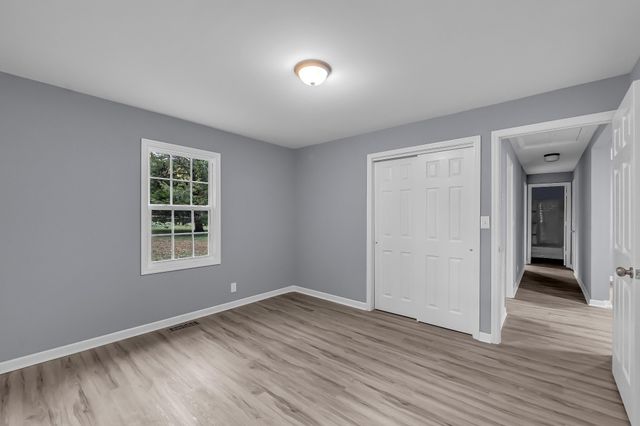 99 Anthony Mill Rd, Tullahoma, TN 37388