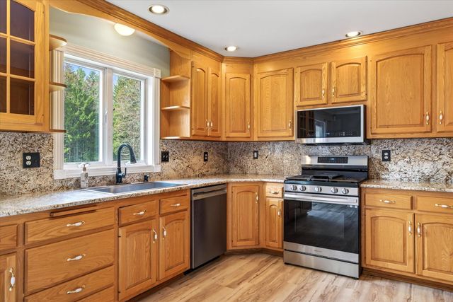 38 Paradise Lane, Mount Holly, VT 05758