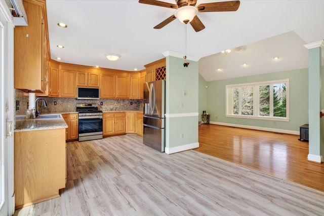 38 Paradise Lane, Mount Holly, VT 05758