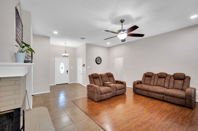 1001 Short Line Boulevard, Midlothian, TX 76065