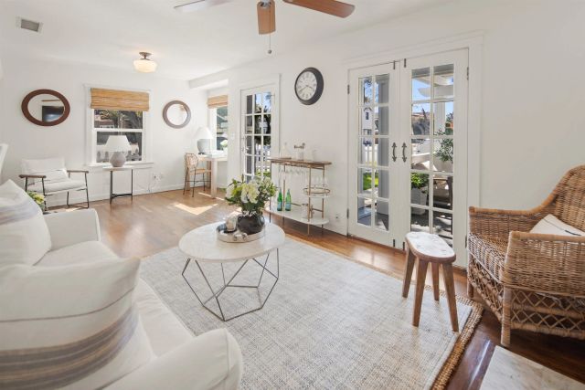 950 Olive Ave, Coronado, CA 92118