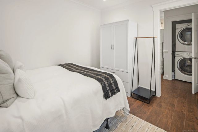 950 Olive Ave, Coronado, CA 92118