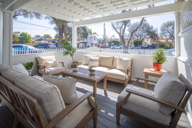 950 Olive Ave, Coronado, CA 92118