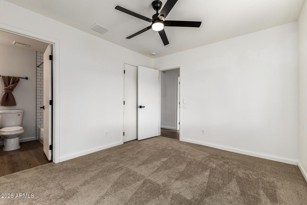 Image 31 of property listing at 16641 N 35TH Place, Phoenix, AZ 85032