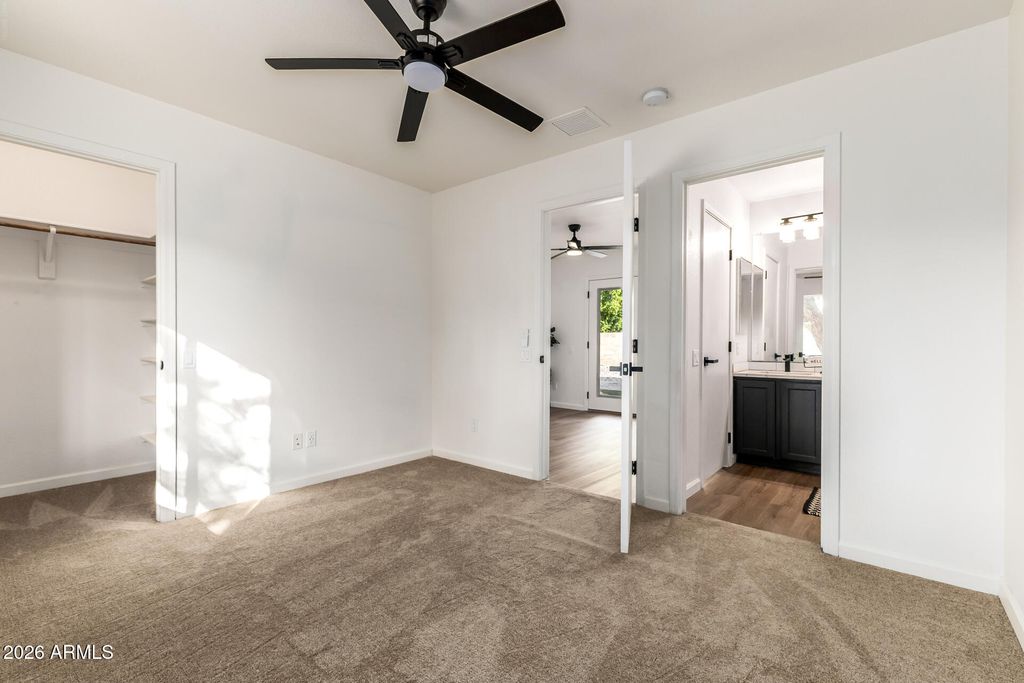 Image 33 of property listing at 16641 N 35TH Place, Phoenix, AZ 85032