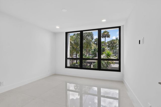 7847 Lakeside Boulevard 1021, Boca Raton, FL 33434