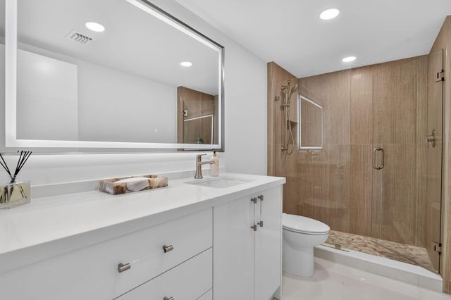 7847 Lakeside Boulevard 1021, Boca Raton, FL 33434