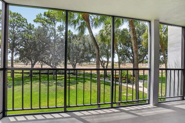 7847 Lakeside Boulevard 1021, Boca Raton, FL 33434