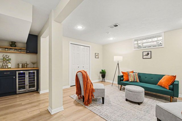 1240 Benjamin Avenue SE, Grand Rapids, MI 49506