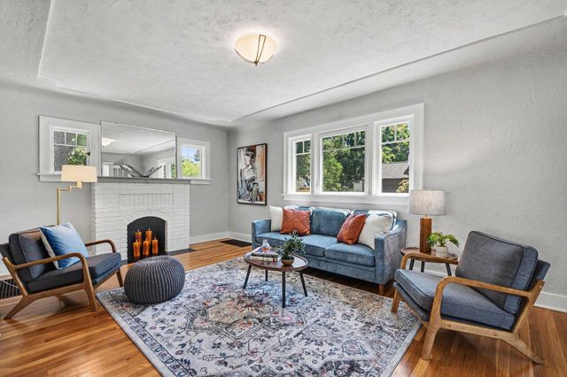1240 Benjamin Avenue SE, Grand Rapids, MI 49506