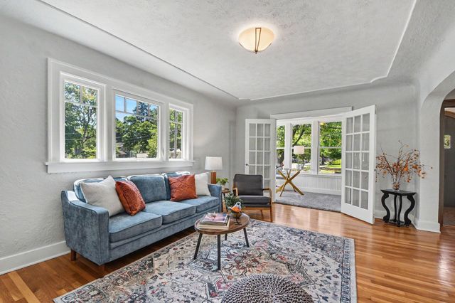 1240 Benjamin Avenue SE, Grand Rapids, MI 49506