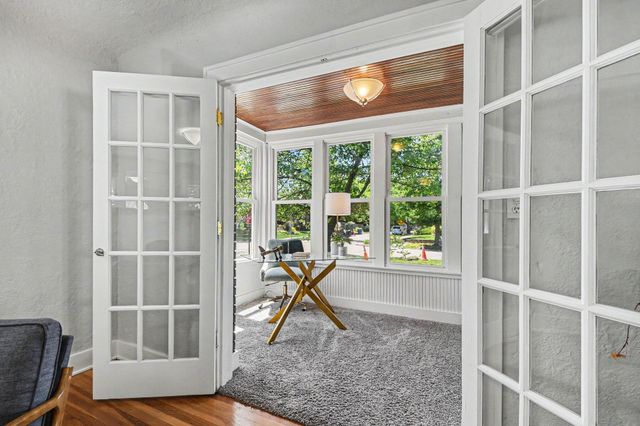 1240 Benjamin Avenue SE, Grand Rapids, MI 49506