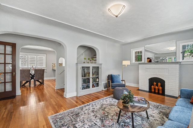 1240 Benjamin Avenue SE, Grand Rapids, MI 49506