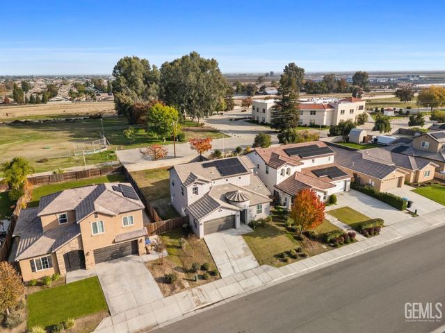 9408 Kanosh Cobble Drive, Bakersfield, CA 93313