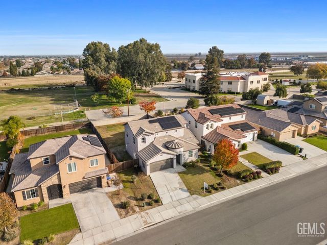 9408 Kanosh Cobble Drive, Bakersfield, CA 93313