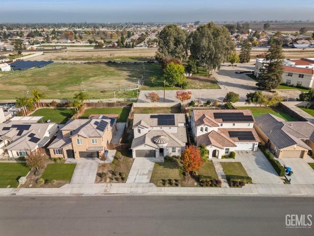 9408 Kanosh Cobble Drive, Bakersfield, CA 93313