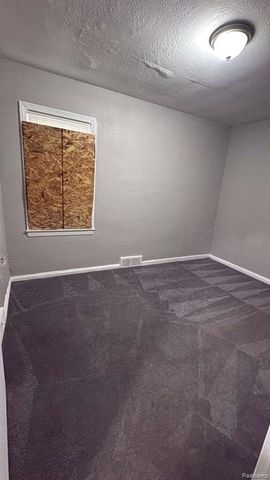 15410 Fairmount Drive, Detroit, MI 48205