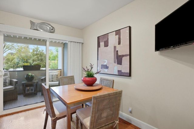 653 Fox Court, Redwood City, CA 94061