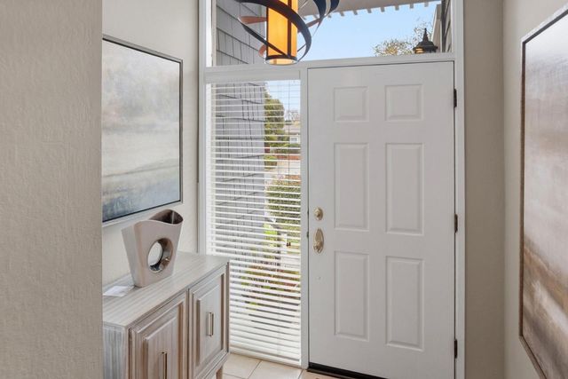 653 Fox Court, Redwood City, CA 94061