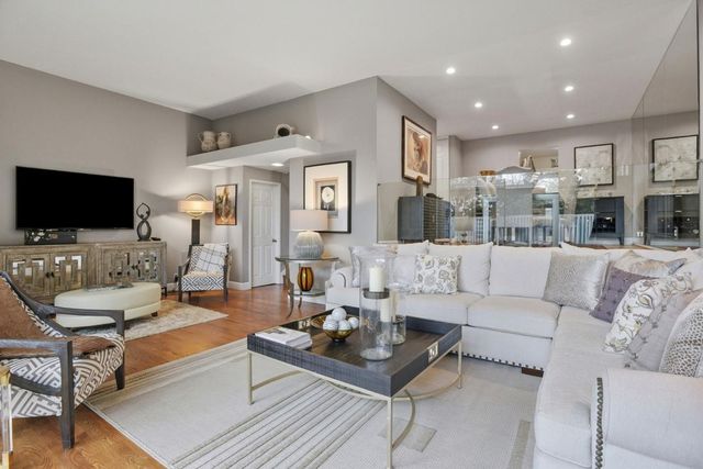 653 Fox Court, Redwood City, CA 94061