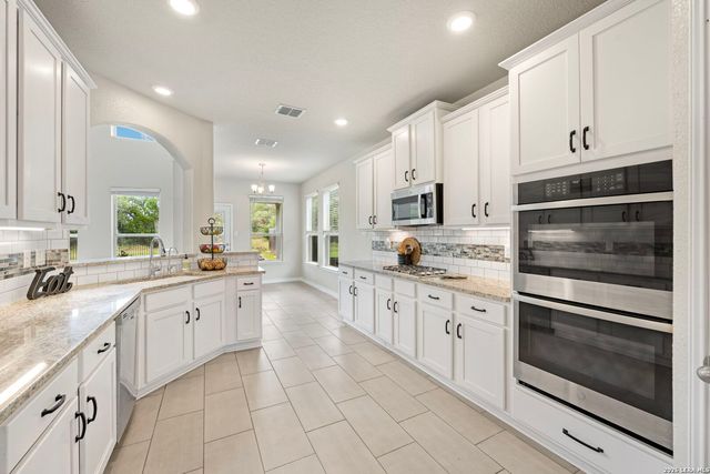 3254 Blenheim Park, Bulverde, TX 78163