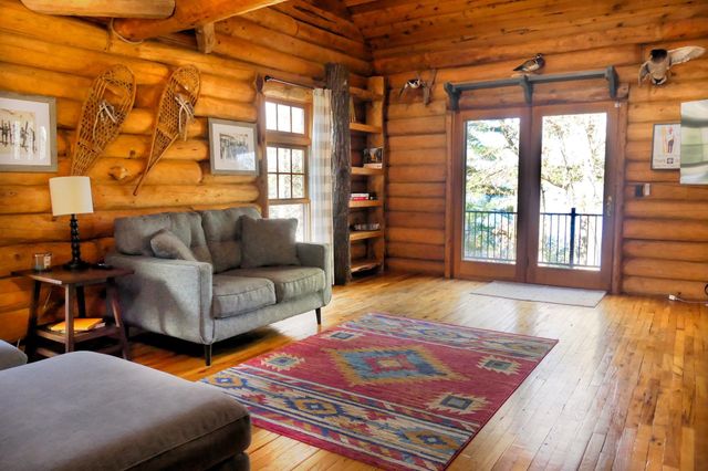 871 207th Street, Osceola, WI 54009