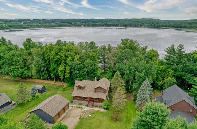 871 207th Street, Osceola, WI 54009