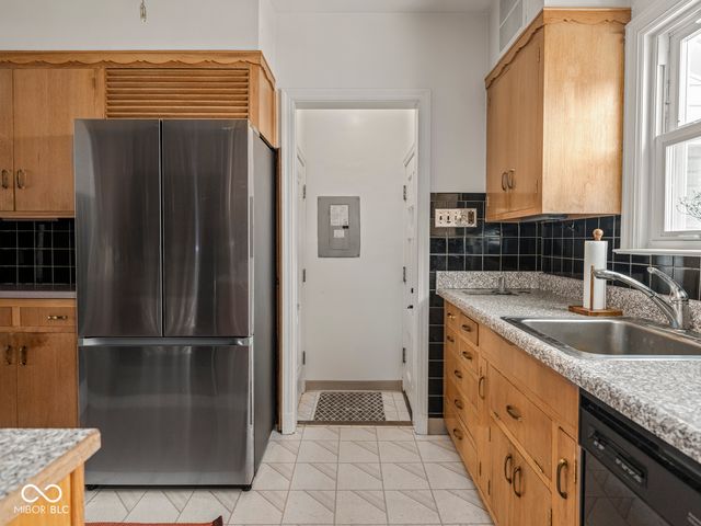 6109 E Saint Joseph Street, Indianapolis, IN 46219