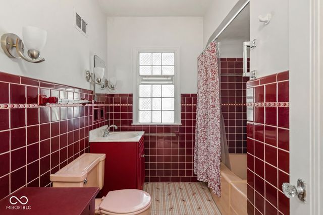 6109 E Saint Joseph Street, Indianapolis, IN 46219