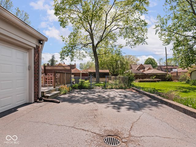 6109 E Saint Joseph Street, Indianapolis, IN 46219